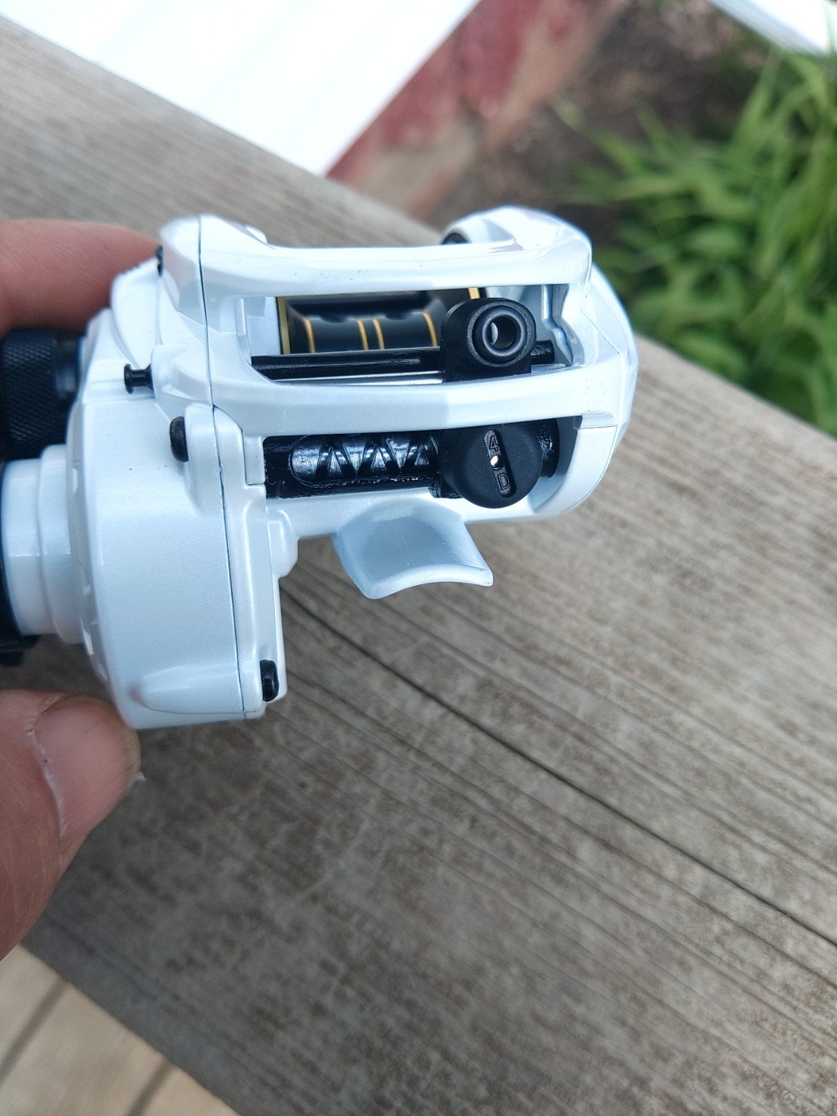 Abu Garcia 21 Prime Right Hand Low Profile Bait Casting Fishing Reel.
