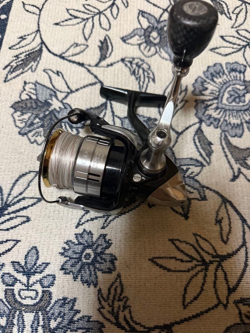 Vanquish C3000 Spinning Reel, Power Handle, Gomegax Line Roller Used