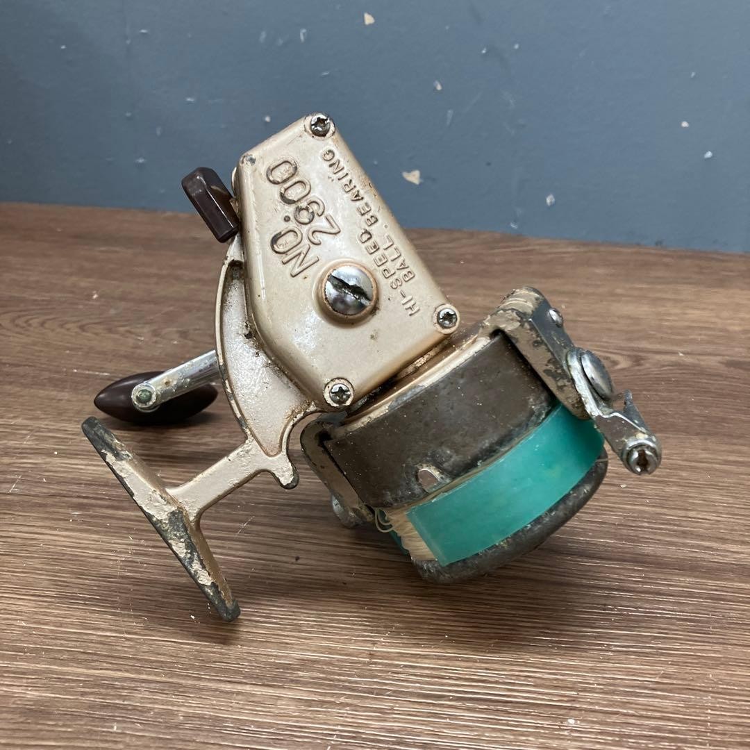 A-Wall RODDY No. 2900 Vintage Spinning Reel