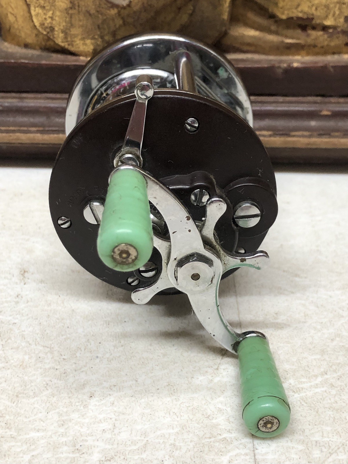 PENN PEER NO 109 FISHING REEL VINTAGE – Green Handle