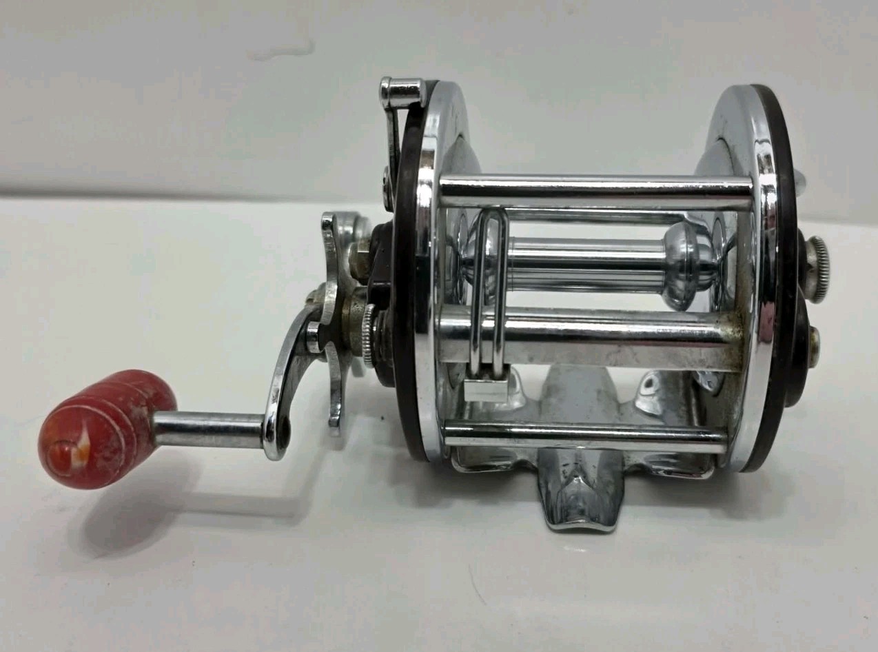 PENN PEER NO 209 FISHING REEL Made in USA – Working Condition