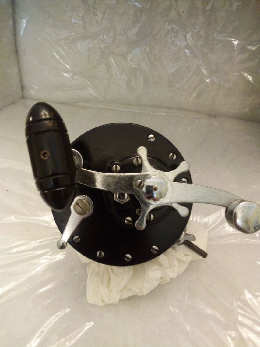 VINTAGE PENN LONG BEACH NO. 67 DEEP SEA AND TROLLING SALTWTER REEL