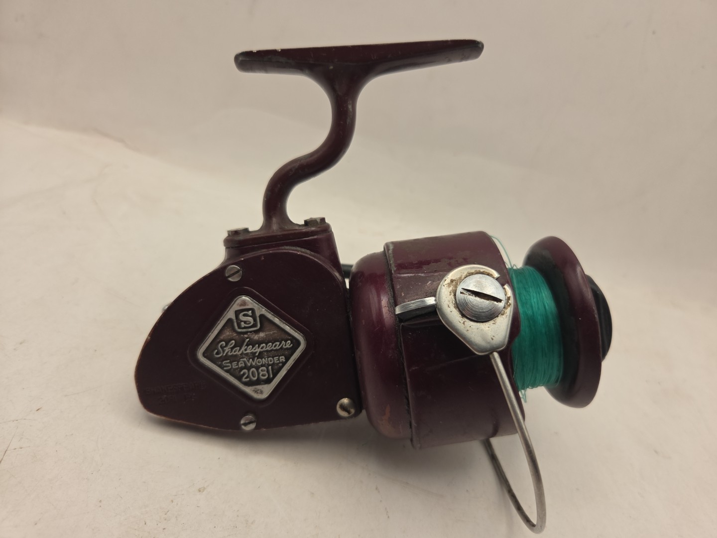 Vintage Shakespeare Sea Wonder 2081 Open Face Spinning Reel Fishing Purple Good