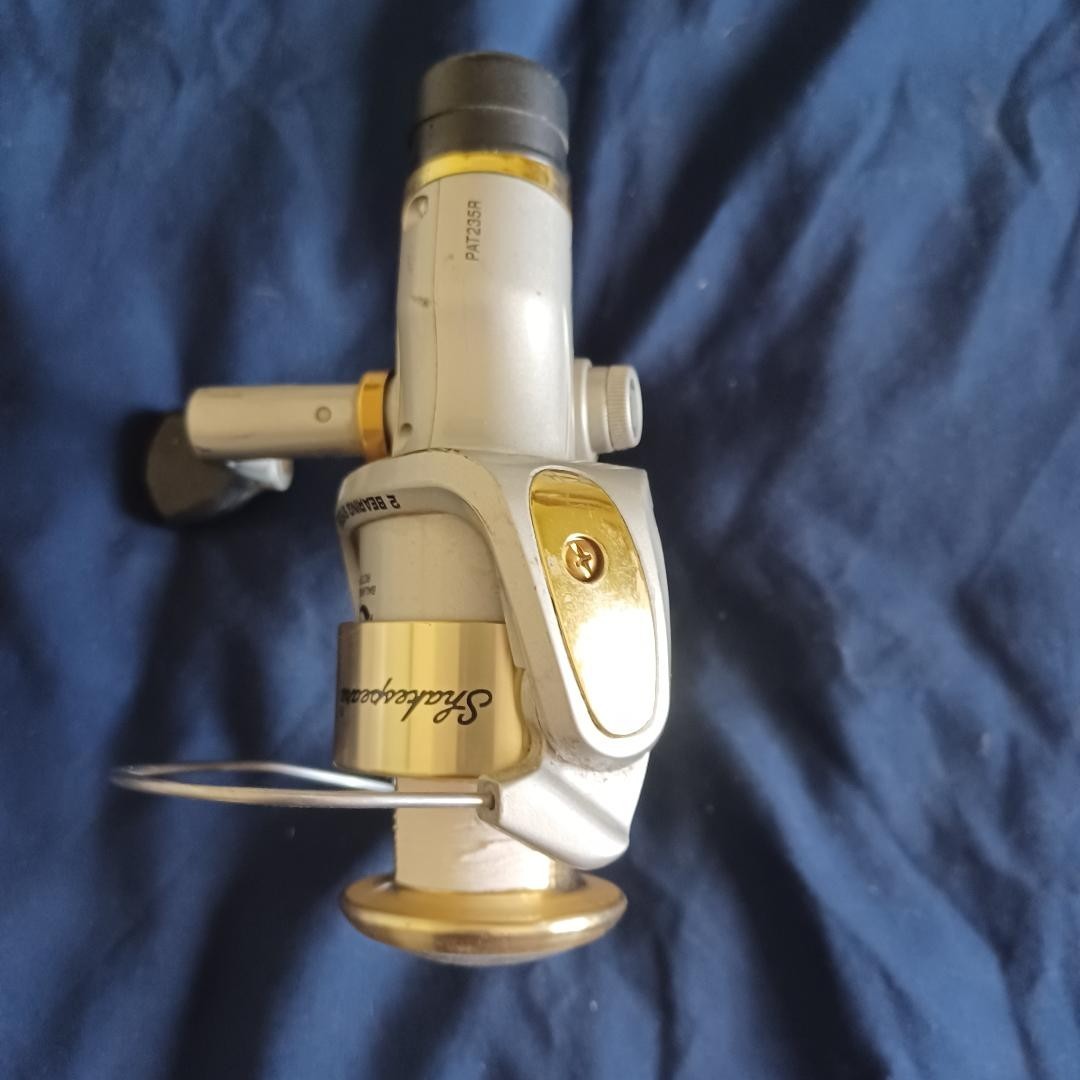 Shakespeare Patriot Left/Right 2 Bearing System 5.2:1 Gear Ratio Spinning Reel