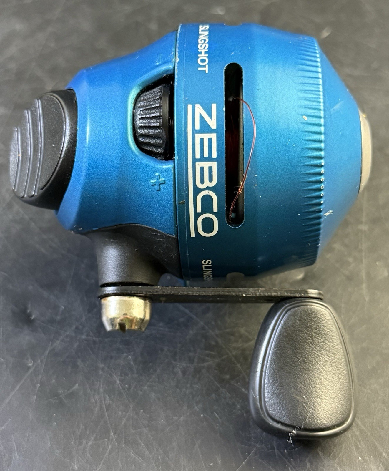 Zebco Slingshot Spincast Reel Blue, 2.8:1 Gear Ratio, W 100 yds/10 lb test Vl03
