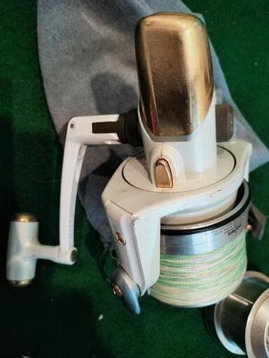 Daiwa Emblem 4500 Spinning Reel for Throwing Fishing Used, Spare Spool Included