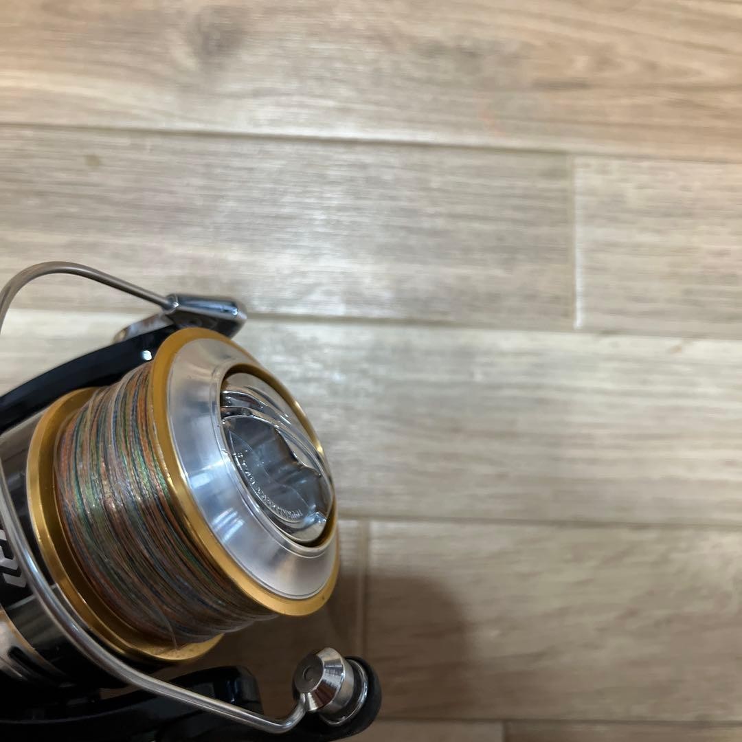 DAIWA Crest 3500 Spinning Reel 1.2 Line Capacity Approx 200m Black Gold