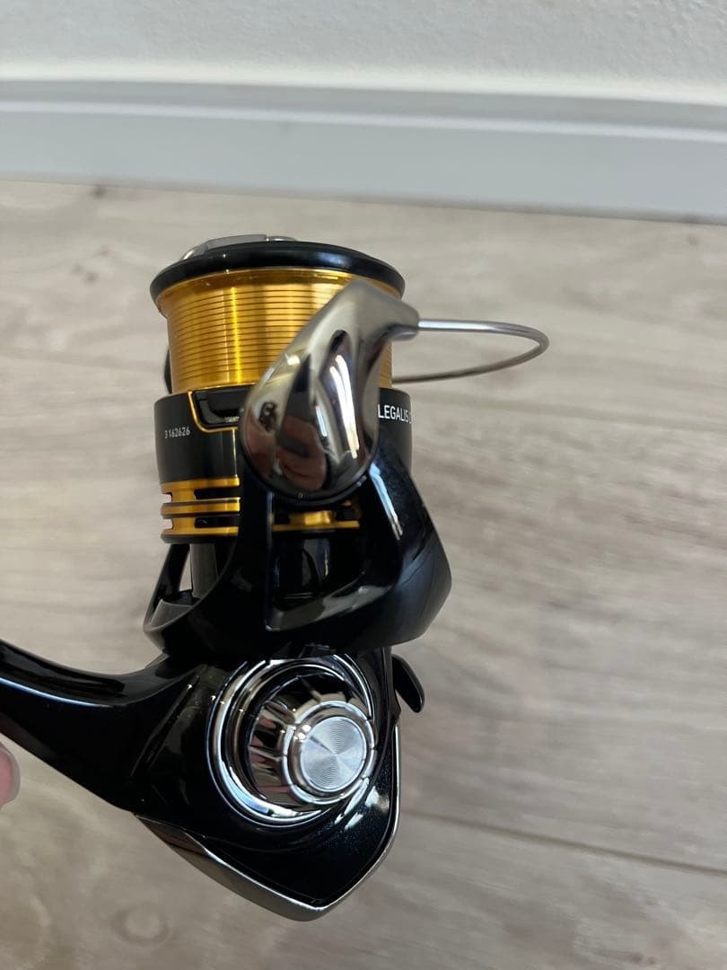 Excellent Daiwa 23 Legalis LT1000S Spinning Reel Latest Airdrive Design Japan