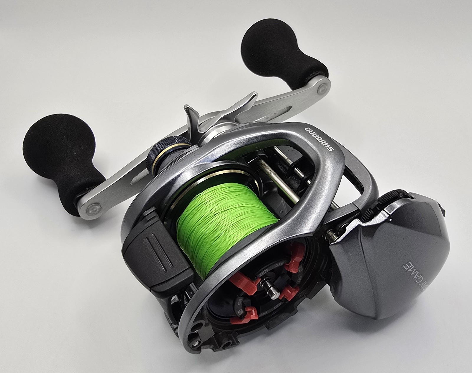 Shimano 14 Bay Game 301HG Left Baitcast Reel JDM Saltwater Light Jigging Power