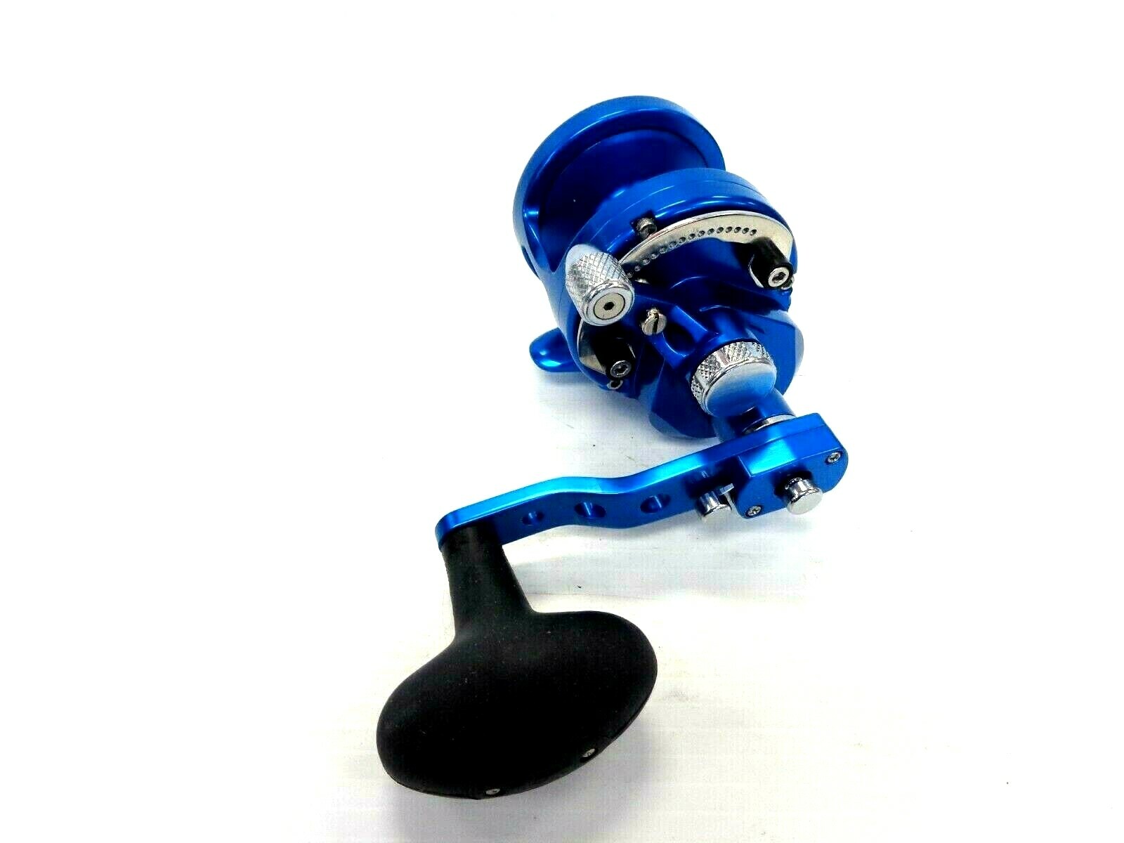 Avet SXJ6/4 MC RAPTOR Two-Speed Lever Drag Reel – BLUE – Right Handed