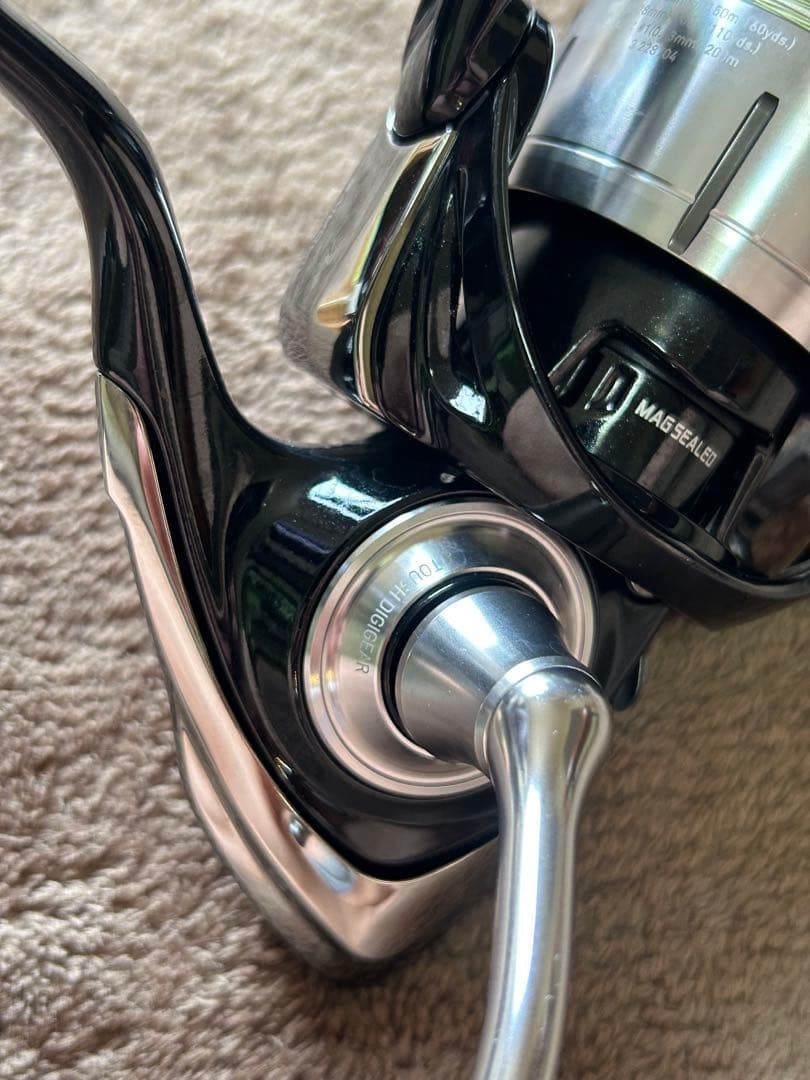 Daiwa 23LEXA LT3000 Spinning Reel Aluminum Black Silver 5.21 10kg Drag