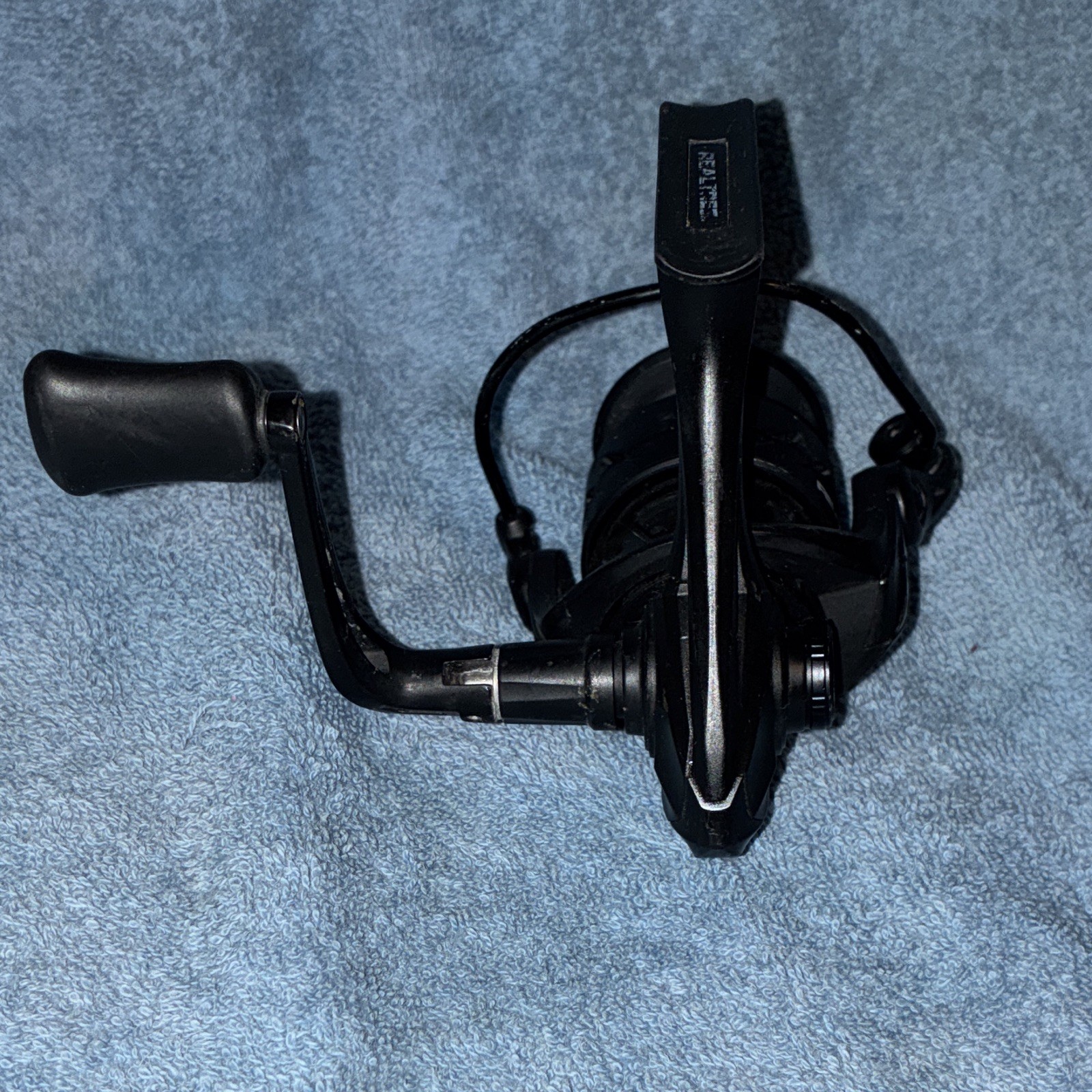 Realtree 3000 Spinning Reel Black 6.2:1 Front Drag 8BB Anti-Reverse