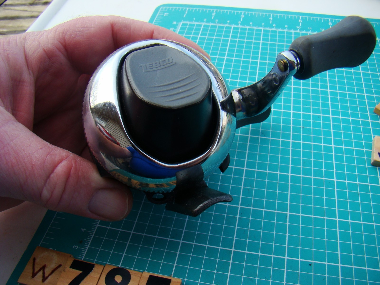 W0785 PR ZEBCO 33 SPINCAST FISHING REEL