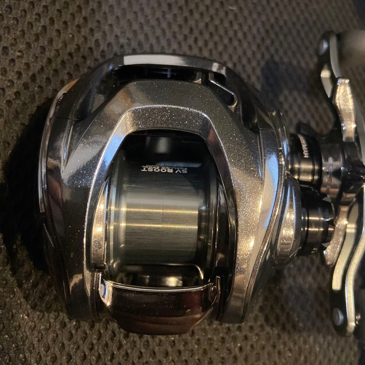DAIWA 22 Steez Limited SV TW 1000S-XH Baitcasting Reel Right Handle