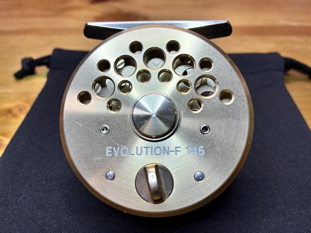 Marado EVOLUTION F145 Fly Fishing Reel Champagne Gold Wood Handle 2/3WT F/S