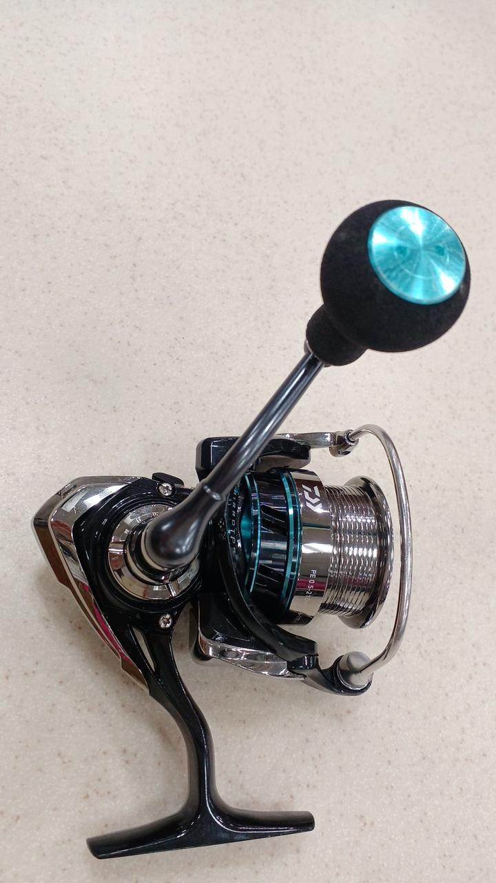 Daiwa 16 Emeraldas 2508PE-H Spinning Reel For 14Y+ Japan