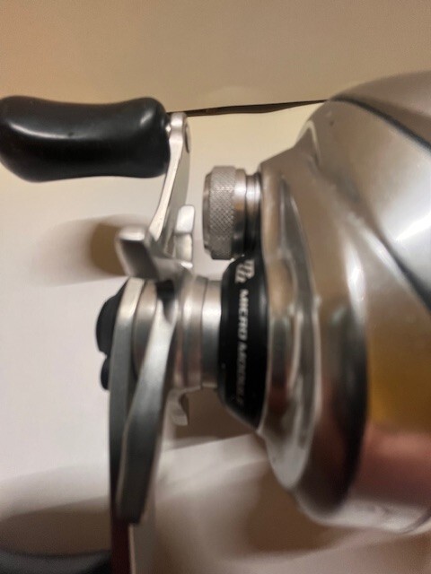 Shimano 16 Metanium MGL HG Right handl Bait Casting 7.4:1 Reel From Japan