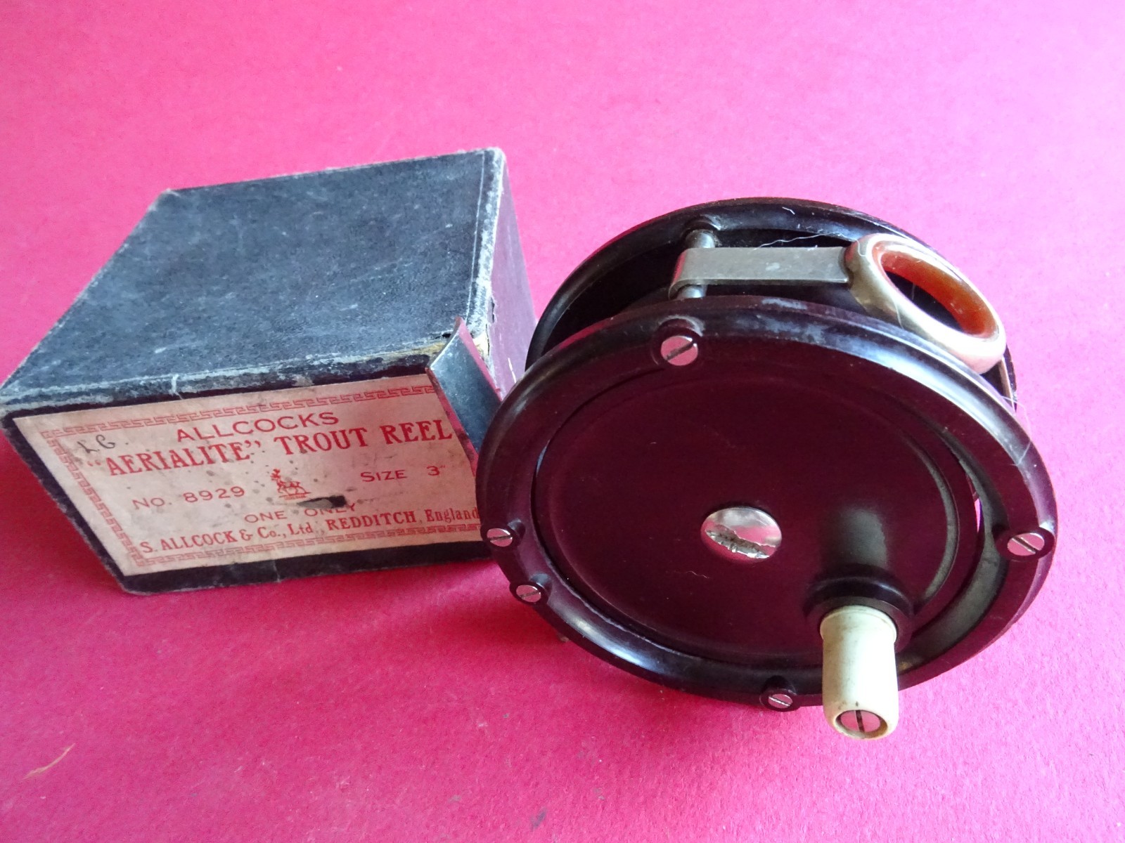 A GOOD BOXED 3″ ALLCOCK AERIALITE TROUT FLY FISHING FISHING REEL + AGATE GUARD