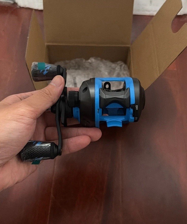 Okuma Serrano 6.5:1 LEFT HAND Casting Reel SRN101-A BRAND NEW