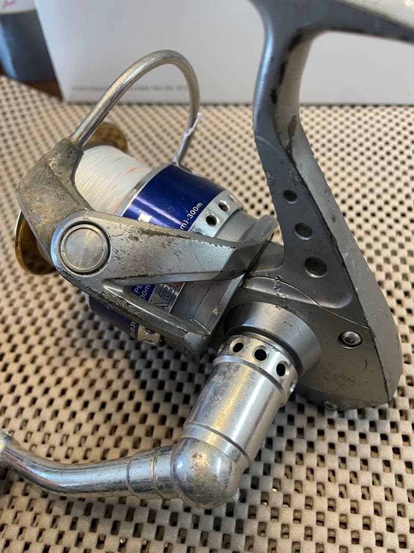 Daiwa Saltiga Z4500 Spinning Reel PE6 300 Bluefin Jigging Used