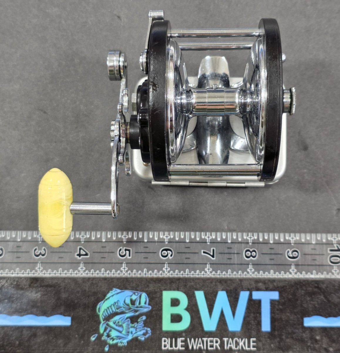 Penn DEL MAR 285 Baitcasting Reel * Yellow Handle * Made in the USA