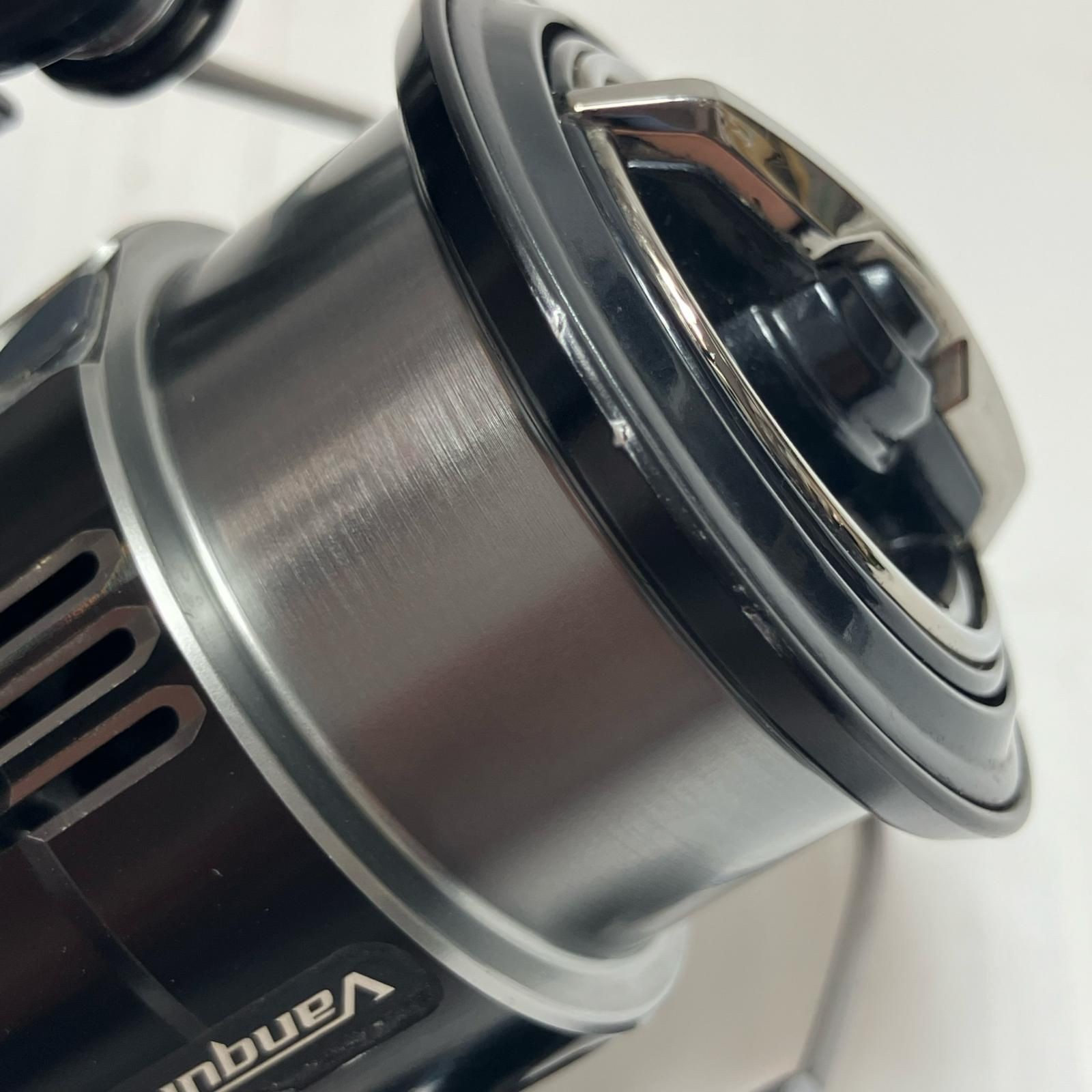 SHIMANO 19 Vanquish C2000S Spinning Reel Used JDM Japan