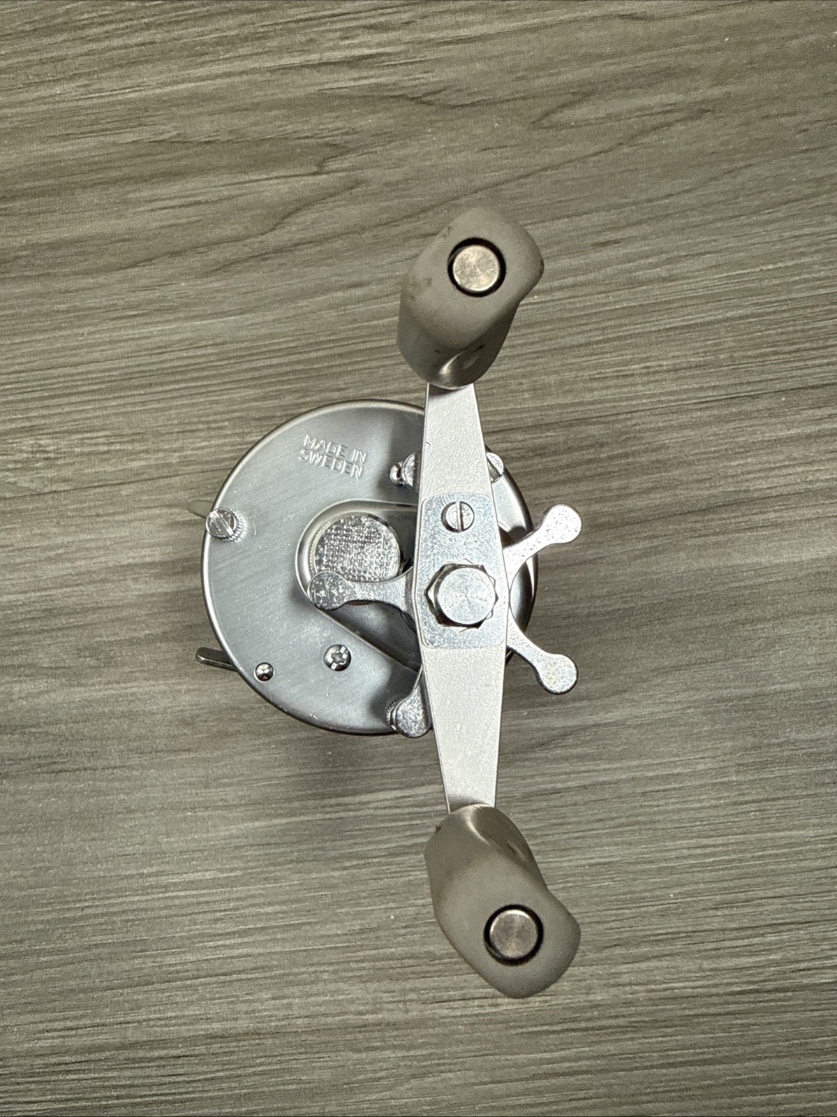 Abu Garcia Ambassadeur 5600 C4 Magtrax Fishing Reel Silver Cleaned & Oiled