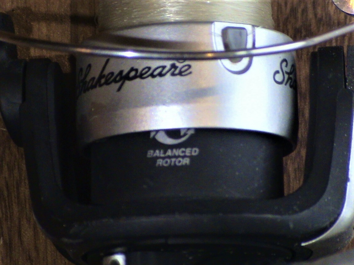SHAKESPEARE CSP30 SPINNING REEL SPOOLED WITH LINE