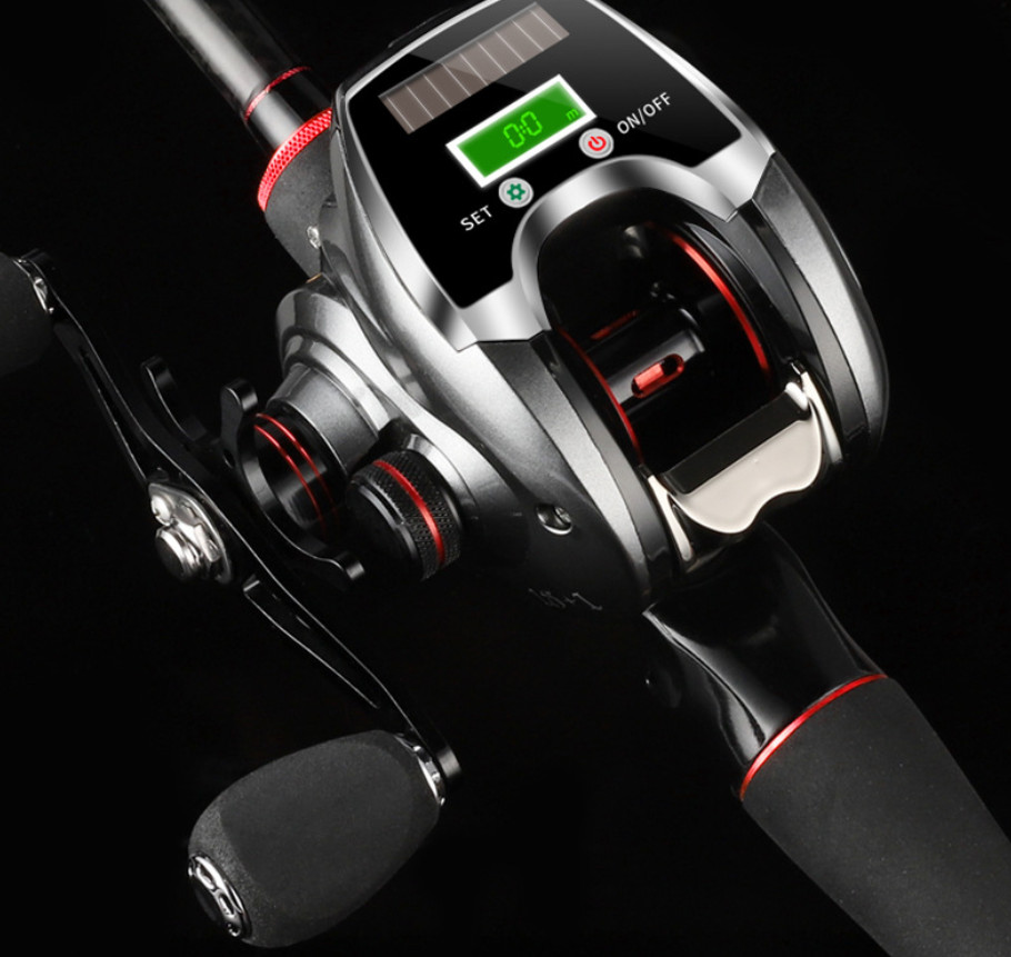 8.0:1 Baitcasting Fishing Reel 6+1BB USB/ Solar Rechargeable Digital Display