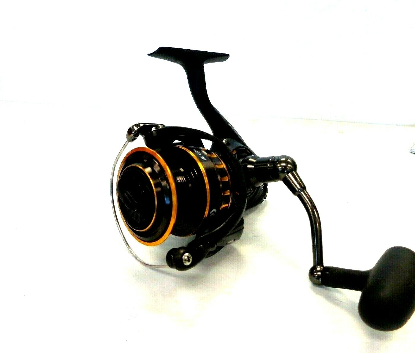 Daiwa BG 4000 Black and Gold Saltwater Spinning Reel BG4000 – NEW