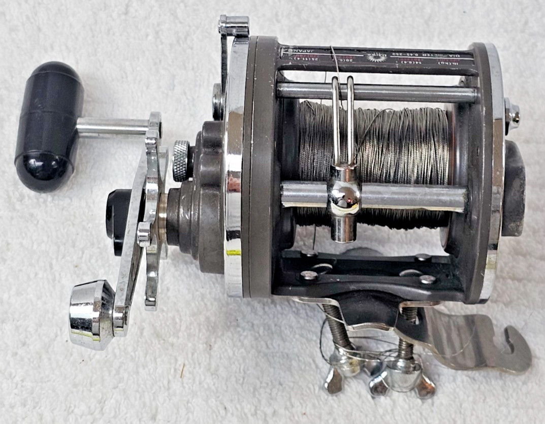Daiwa Sealine 47H Trolling Reel SPOOLED WIRE LINE Japan – No Guide Grooves!