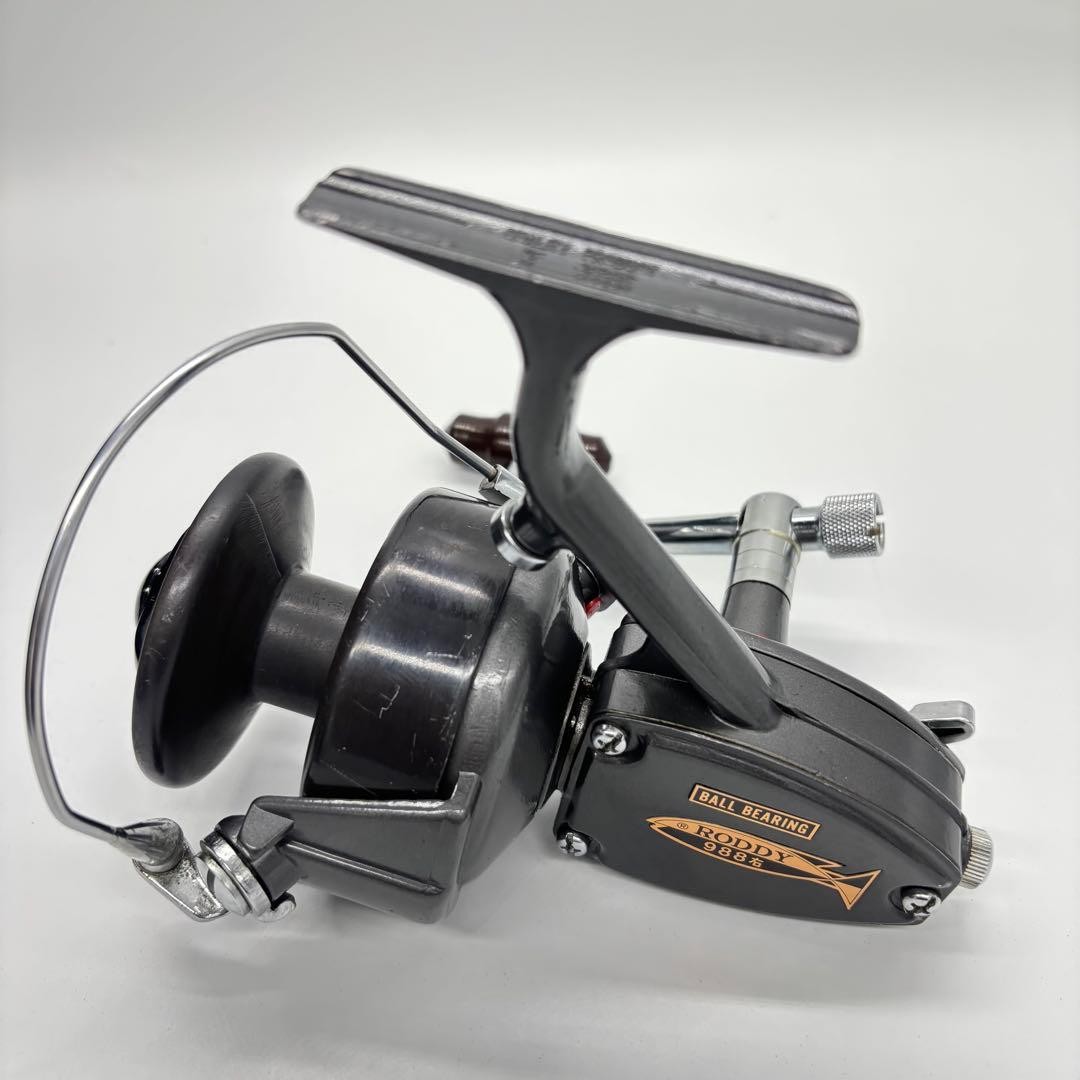 Roddy 988 Spinning Reel Right Hand Retrieve Vintage Fishing Reel