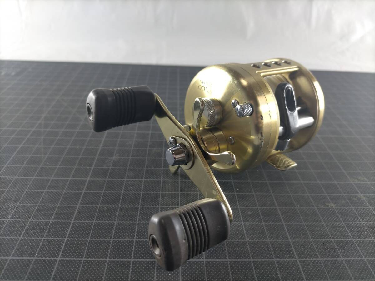 PE LINE BONUS SHIMANO Calcutta 100XT Right Japan Baitcast Ree Reel