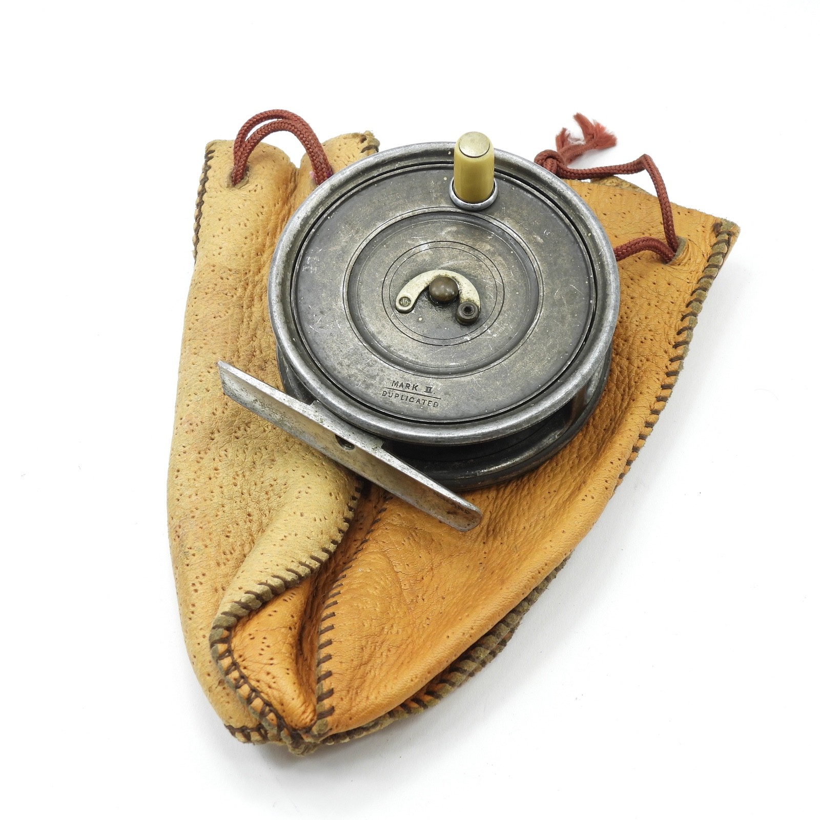 Hardy „Uniqua“ Fly Fishing Reel. 2 7/8″. Iver Johnson Sporting Goods.