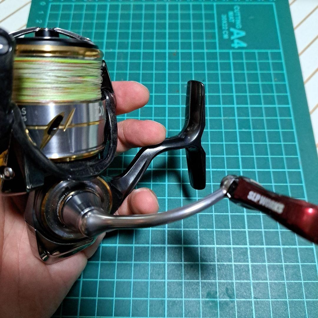 Daiwa 20 Luvias FC LT2500S Spinning Reel SLP Works Handle Knob