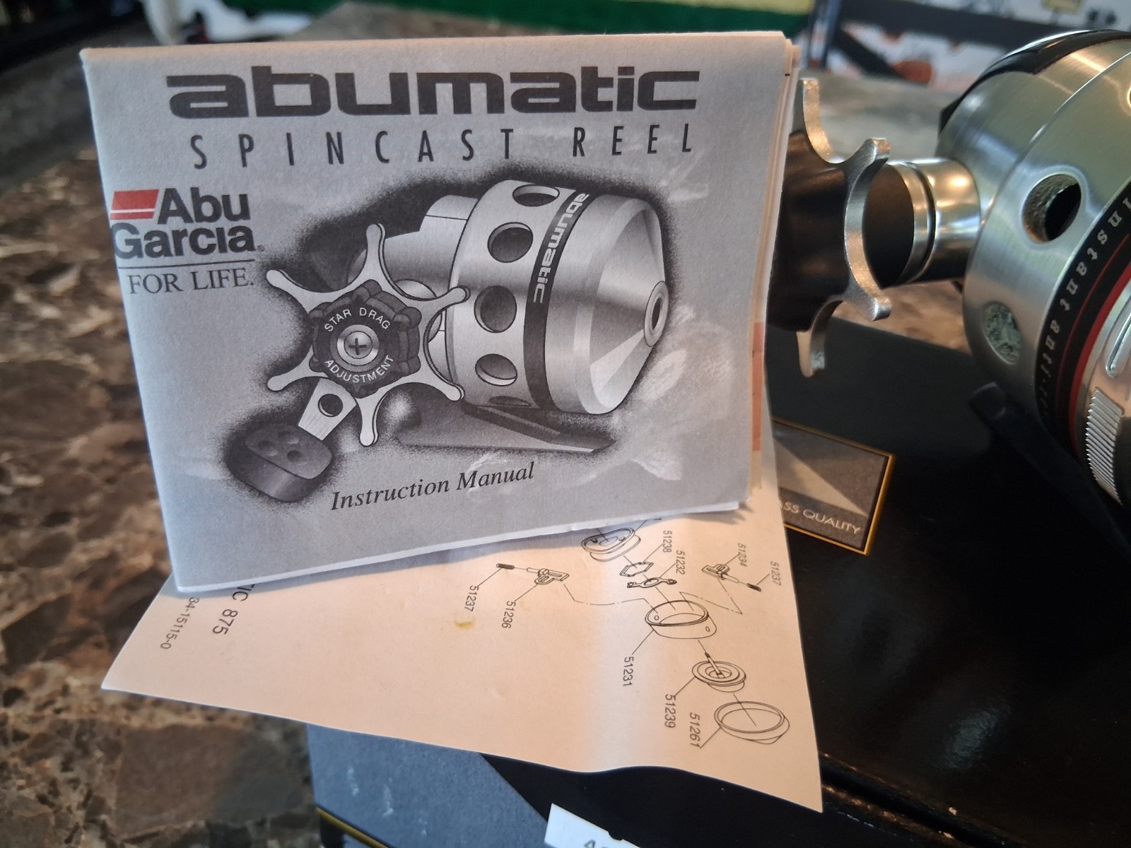 NEW Vintage Abu Garcia Abumatic 875 Spincast Fishing Reel instant anti-reverse