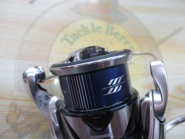 Shimano 23 Stradic 2500 SHG Spinning Reel Used