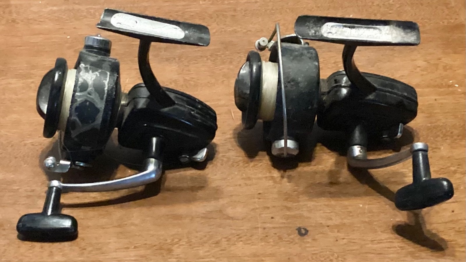 2 x Vintage Sportfisher 2100 Fishing Spinning Reels