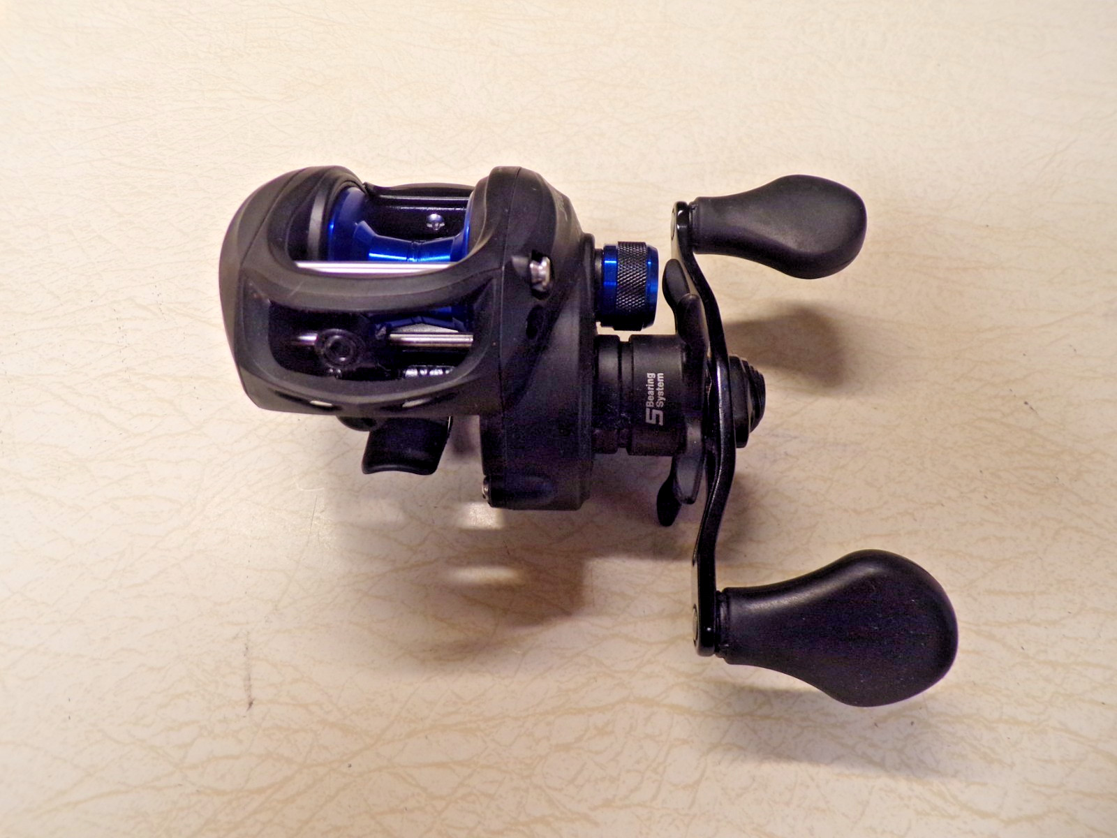 LEW’S AMERICAN HERO FISHING REEL – 6:4:1 GEAR RATIO – 5 BALL B. – LEFT HANDED