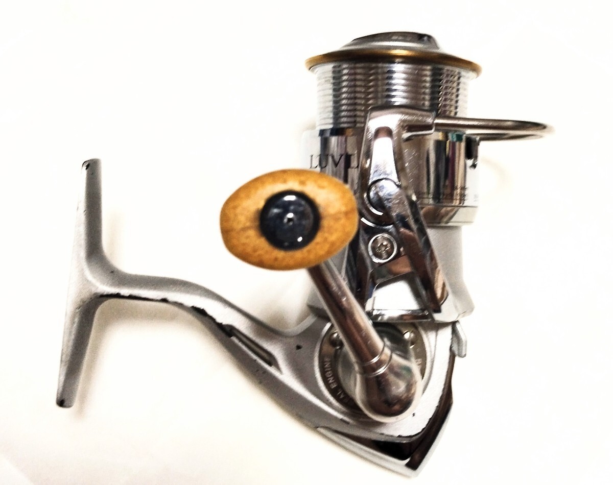 DAIWA LUVIAS 07 2506 Spinning Reel Smooth Drag Fishing Gear
