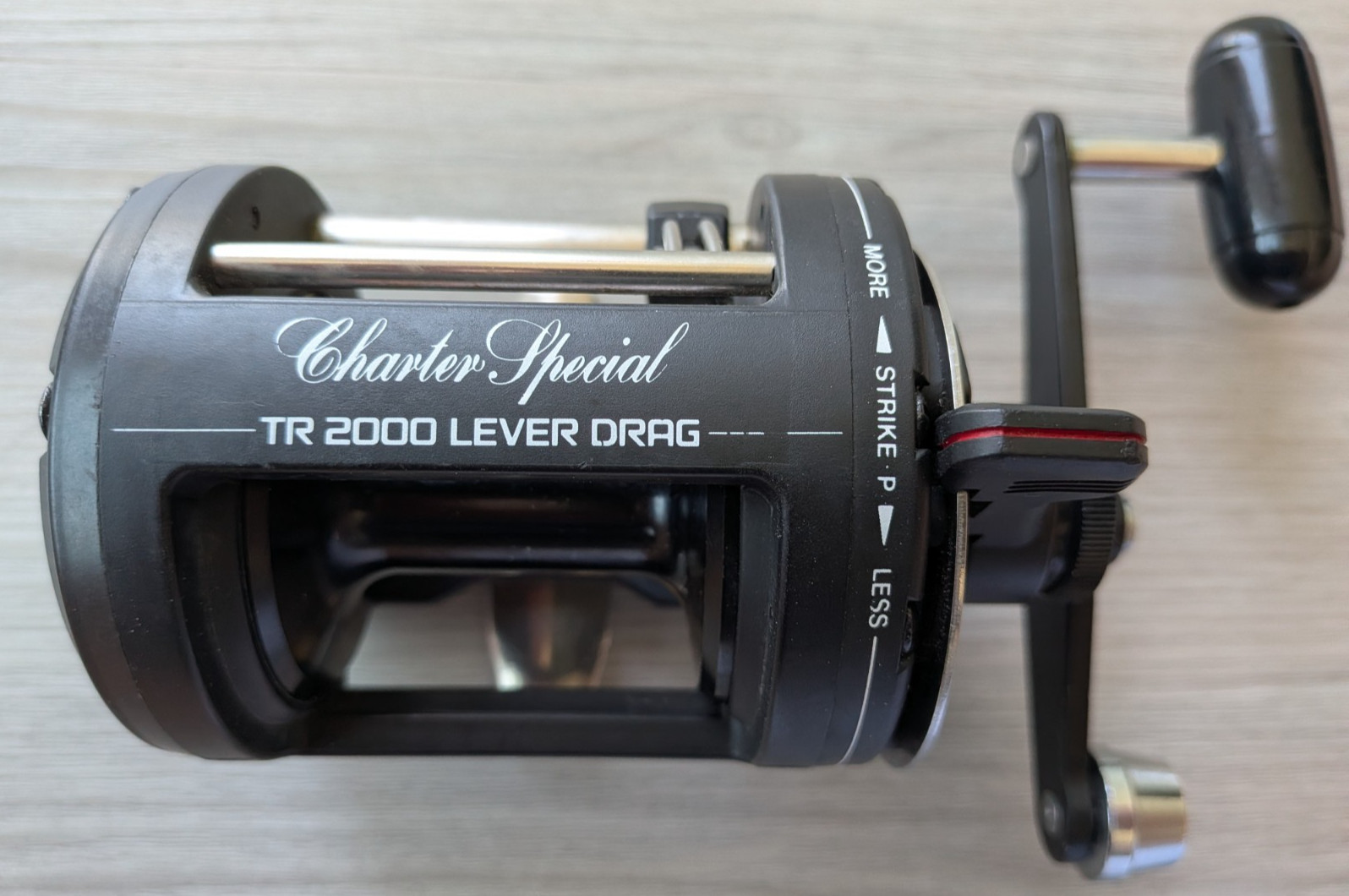 Shimano Charter Special TR 2000 Lever Drag Level Wind Trolling Reel – Japan