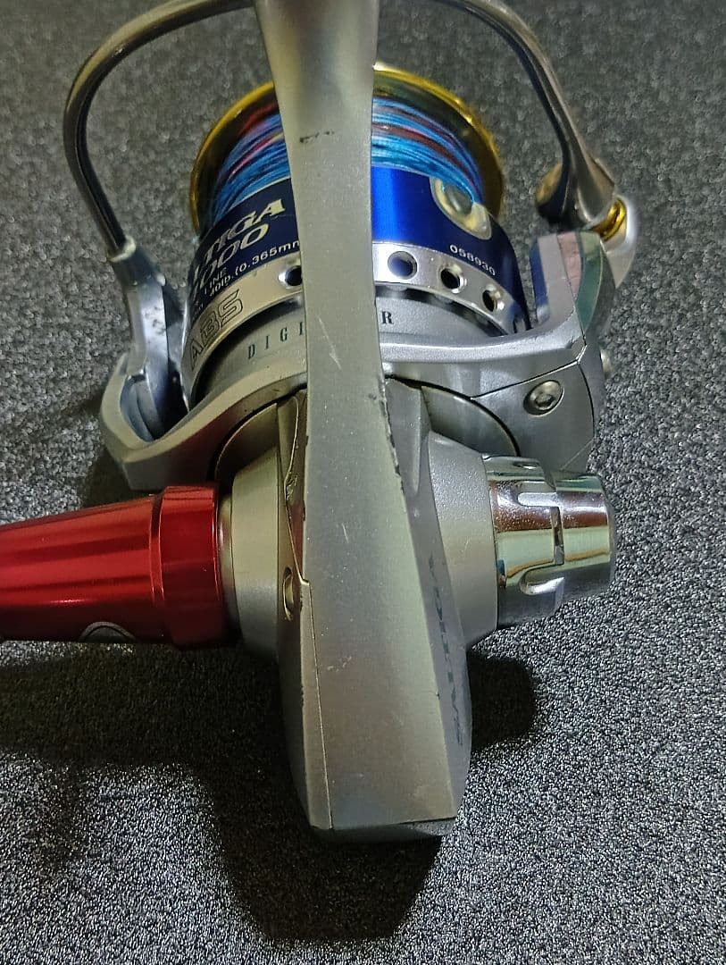 DAIWA Saltiga Blast 4000 Custom Z Fishing Reel Used Smooth Operation