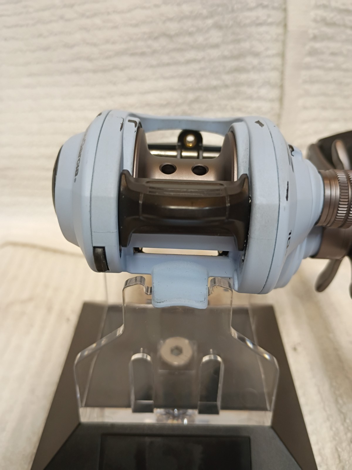 Abu Garcia Zata Baitcast Reel 7.1:1 Right Hand 10 + 1 Bearing System