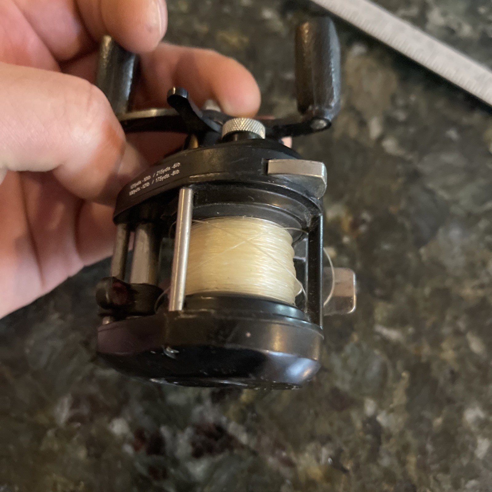 Vintage Ryobi V-MAG 3 Baitcasting Fishing Reel Magnetic Cast Control Baitcaster