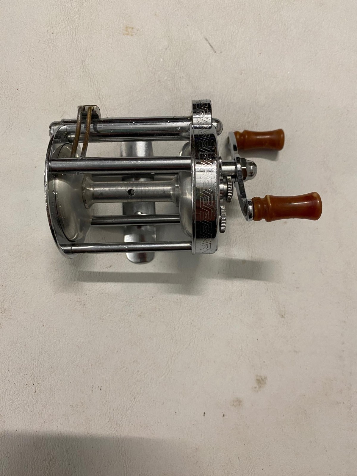 GREAT CATCH: Pflueger Akron No. 1893L Fishing Reel; Excellent Condition