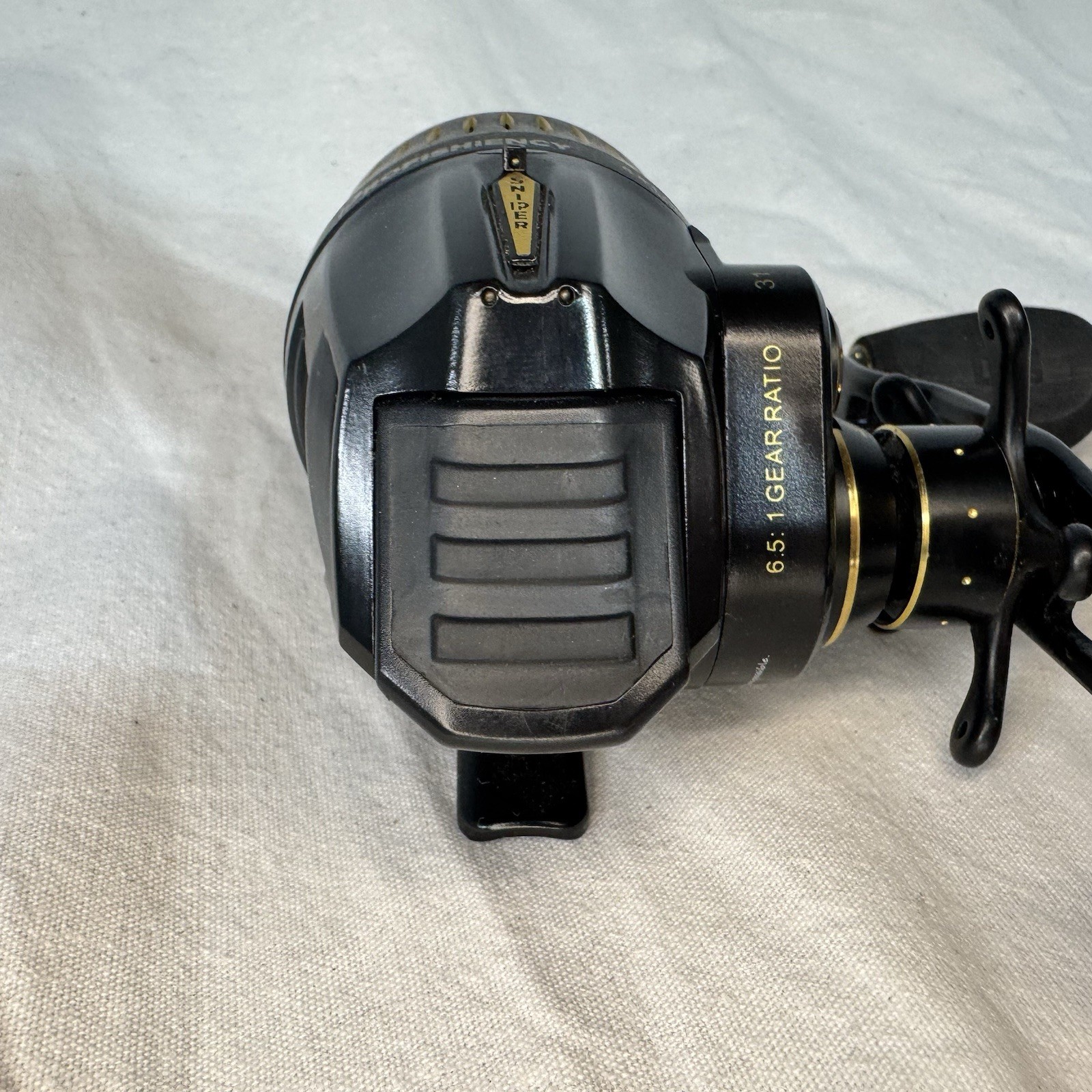 NEW Sniper Spincast Fishing Reel 65:1 Gear Ratio Ultra Fast Pre Spooled 10lb