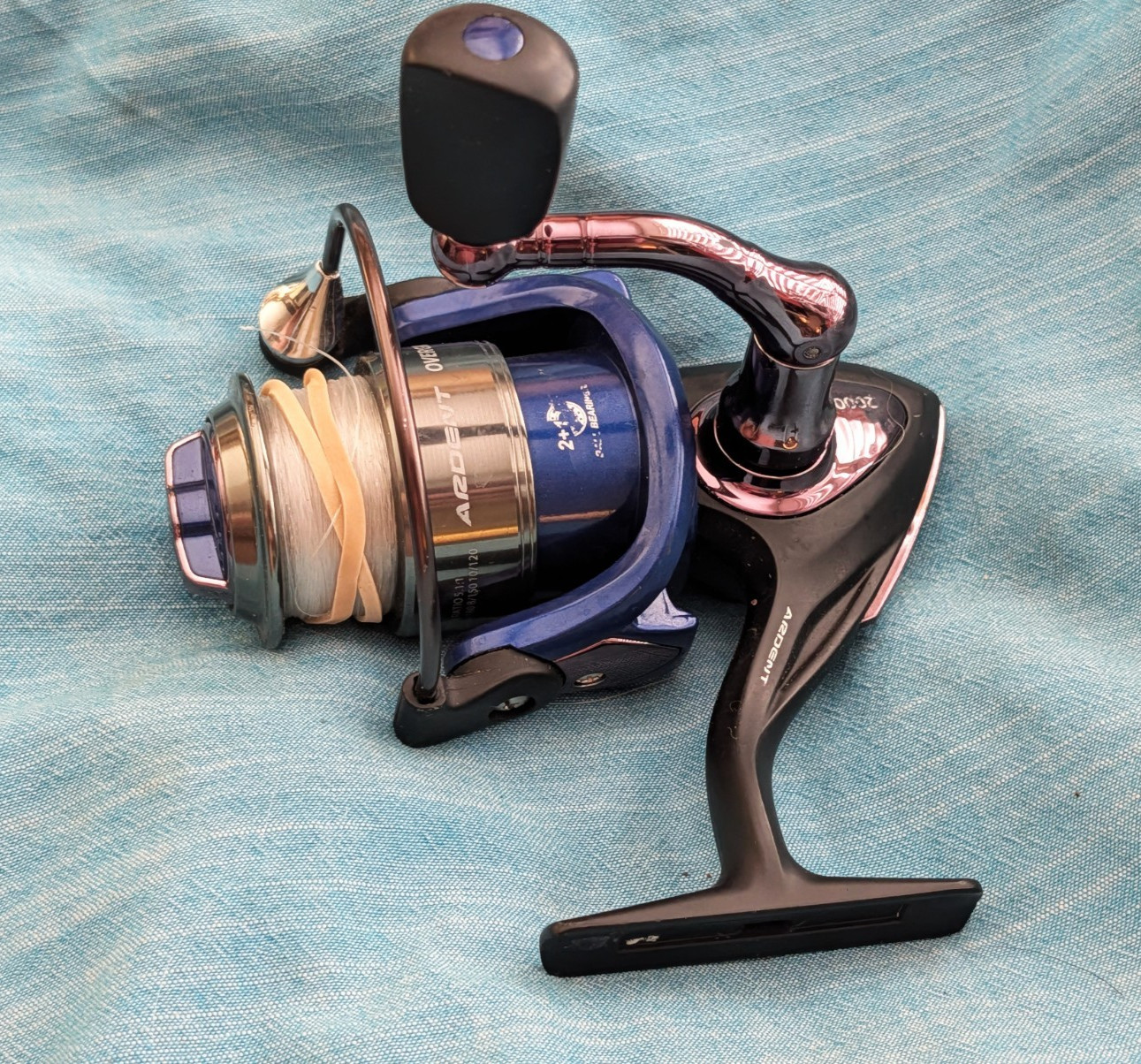 PRE-OWNED ARDENT 2000 OVERGRIP HIGH-SPEED PERFORMANCE SPINNING REEL 6.2:1