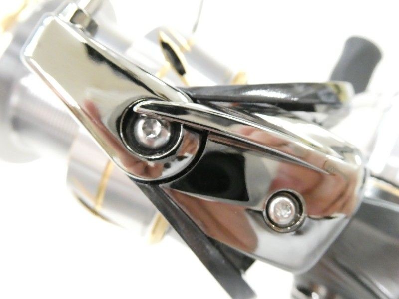 DAIWA Spinning Reel 20 LUVIAS LT4000-C 5.2:1 Saltwater Freshwater Bass