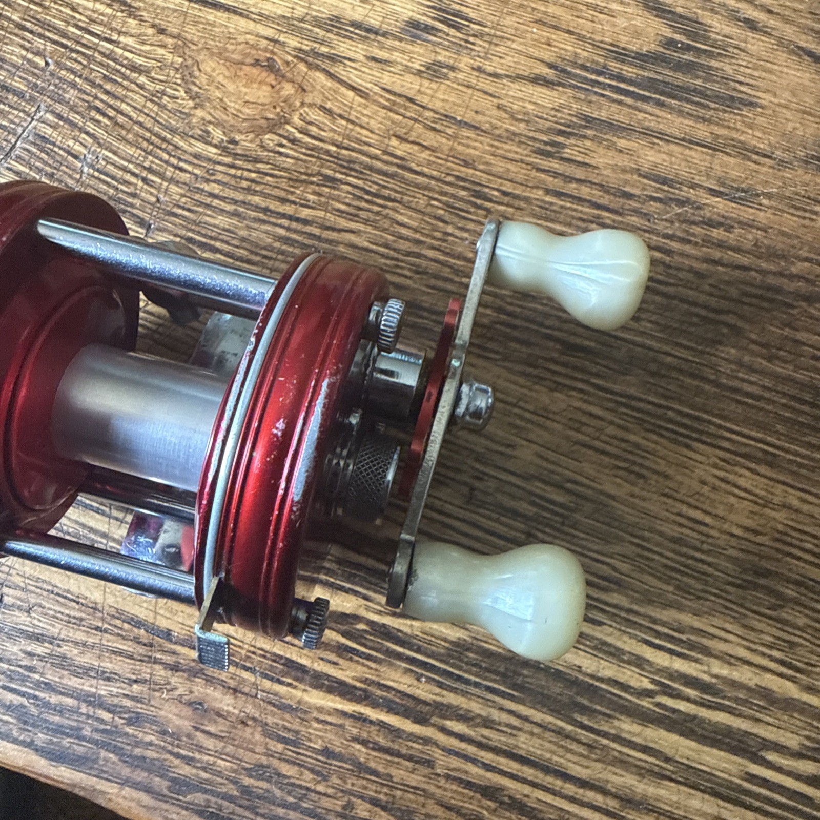 Vintage Abu Ambassadeur 5000 Casting Reel Svangsta Red 4 Screw SN 365435 Sweden