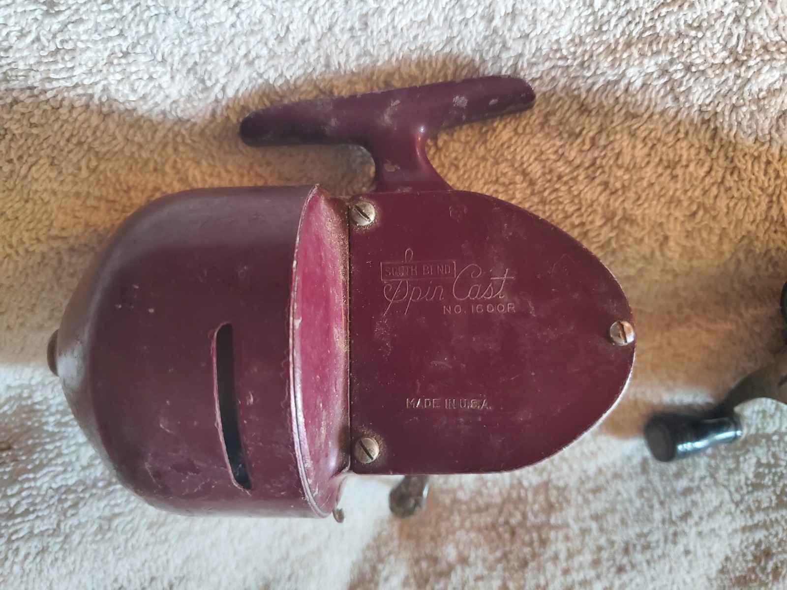 Reels x 3 Parts Non-Working Sealake #930,AllCoast #11-850,South Bend Spin Cast